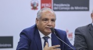 Ministro César Sandoval respalda a Dina Boluarte y apoya nuevo retiro de fondos AFP