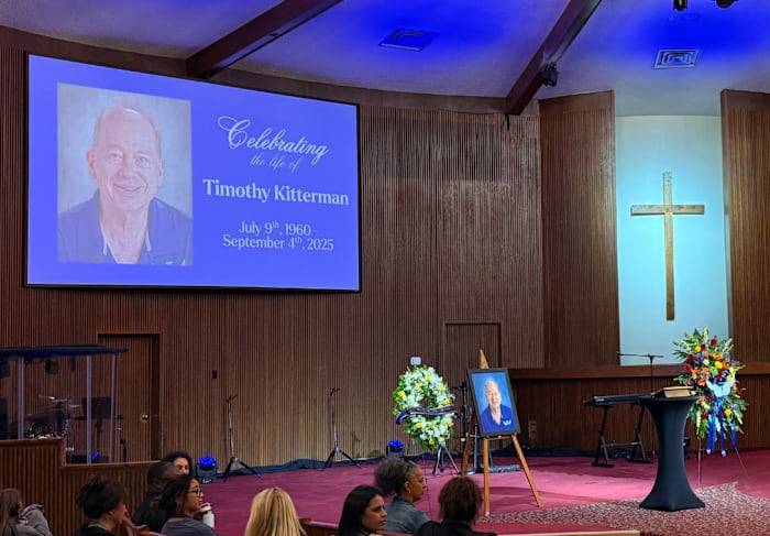 North East ISD community honors MacArthur HS teacher’s legacy after sudden death