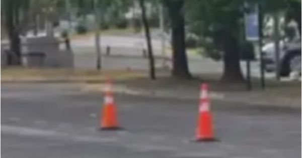 Murió un norteño tras chocar con un poste: hay un herido