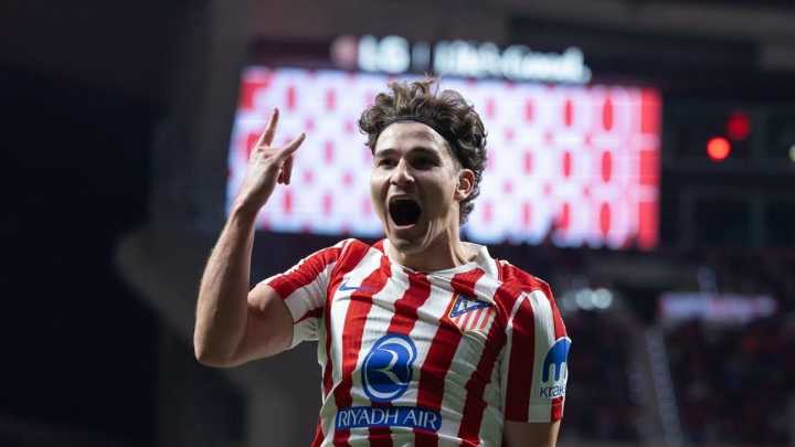 Con dos goles de Julián Álvarez, el Atlético le ganó al Real en un clásico de Madrid