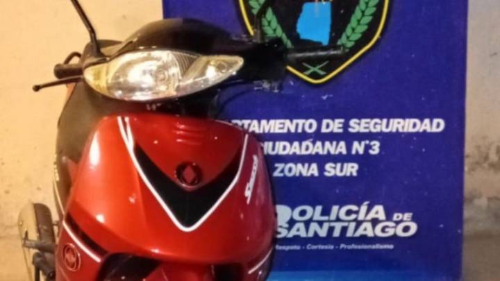 La Policía recuperó una moto robada en el barrio Mariano Moreno
