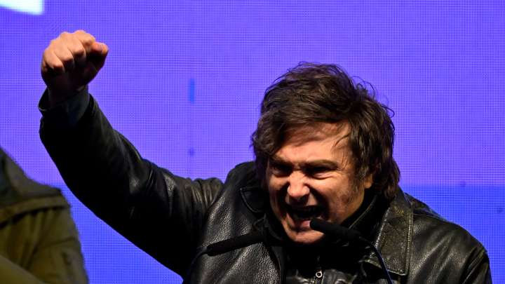 Víctor Hugo, furioso por los vetos de Milei: "La locura de la derecha alcanza su máxima expresión"