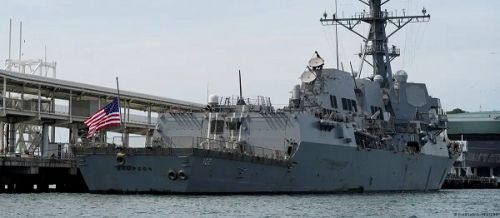 Venezuela denuncia detención de un pesquero por un destructor de EEUU