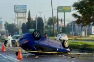 Muere conductor tras chocar y volcar en Boulevard Aeropuerto Toluca