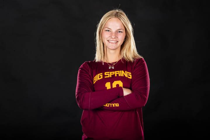 Caitlyn Swintosky leads Big Spring volleyball to shutout win over West Perry