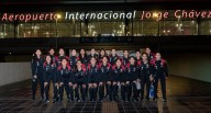 La selección peruana femenina rumbo a Paraguay para participar en la Liga Evolución Sub 15