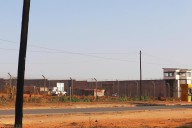 Deportados por EEUU a Esuatini están detenidos sin cargos, denuncian abogados