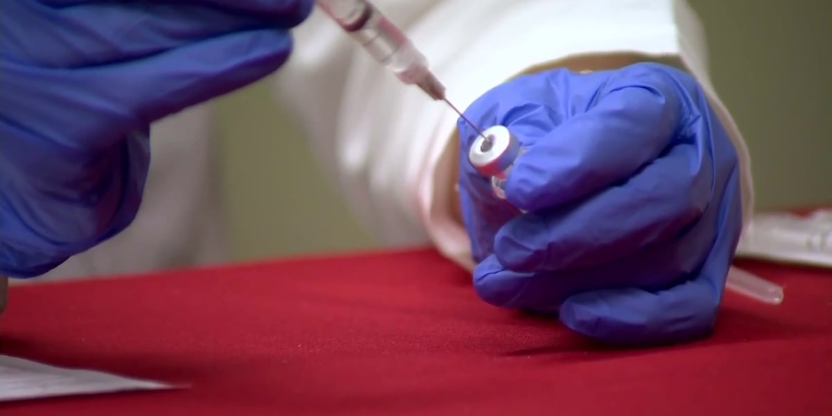 Why some Arizonans are frustrated with updated COVID vaccine requirements