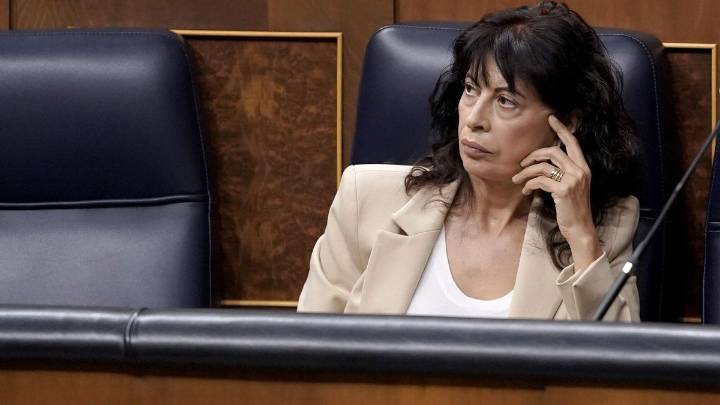 La gestión de Igualdad en la crisis de las pulseras suma un nuevo golpe a la bandera feminista del Gobierno