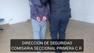 Quiso robar un jean y lo detuvieron los empleados