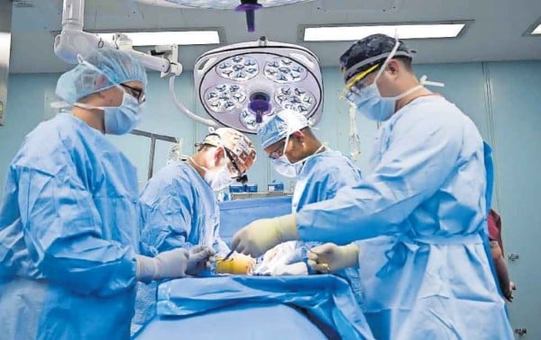 Legales, las cirugías plásticas en menores