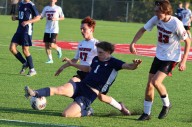 Edgewood’s Gilchrist adds four to his total as Mustangs win wild 7