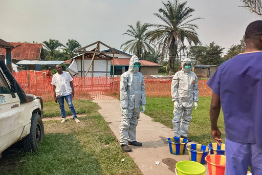 Ebola vaccination begins in southern Congo