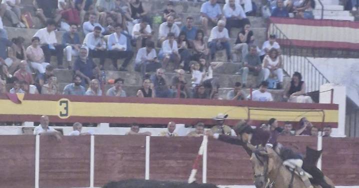 Lluvia de trofeos en la feria taurina de Baza