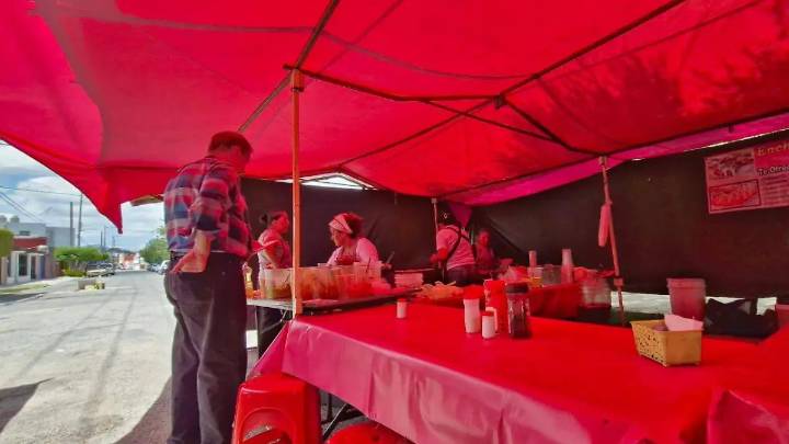 Capacitan a mercaderes en el manejo de alimentos cuidados e higiene