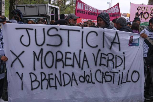 Marchan en Argentina para exigir justicia para las víctimas de triple feminicidio