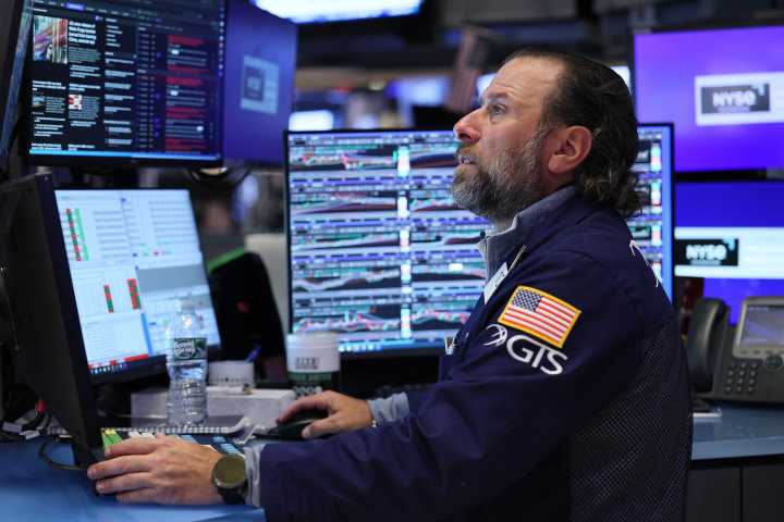 Stocks tick lower as government shutdown looms
