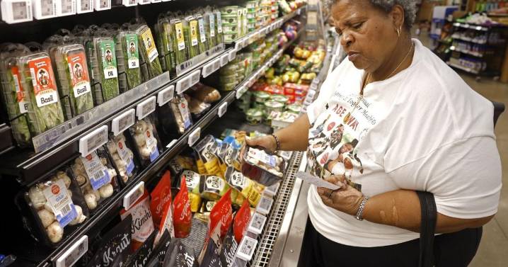 Schnucks to acquire Wisconsin-based grocery chain