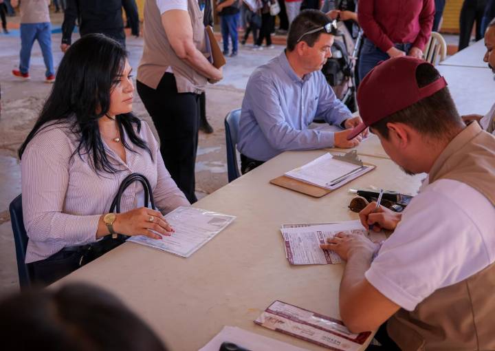 No te quedes sin tu beca y sin estudiar. Tu beca de secundaria te espera hasta el fin de este mes