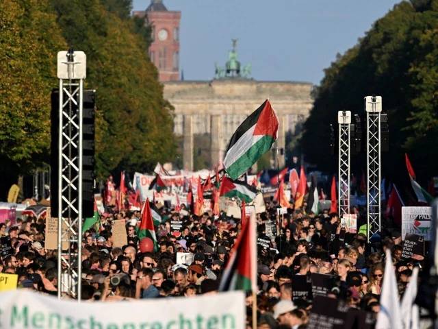 Huge Berlin protest urges end to Gaza war