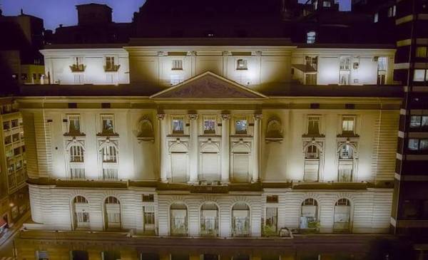 El templo de Zeus y Hermes en pleno microcentro