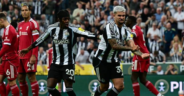 Barcelona challenge, Arsenal test - Newcastle United's 22