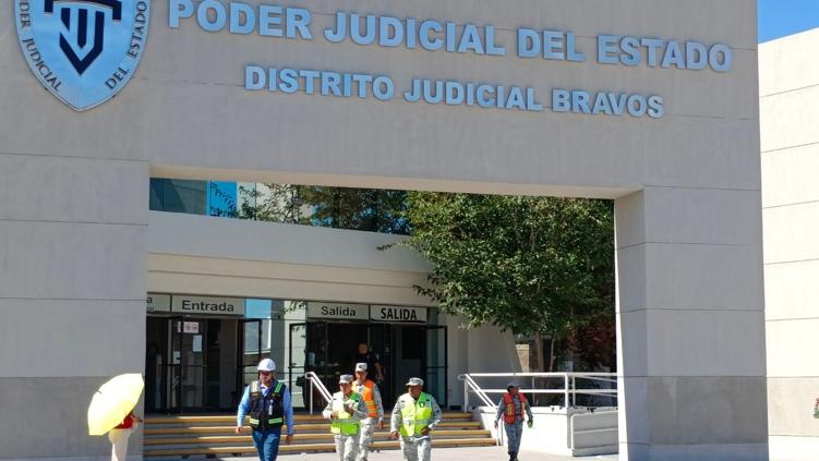 Evacuaron Distrito Judicial Bravos por simulacro de sismo