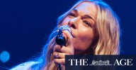 LeAnn Rimes concert review: Singer revisits hits in intimate Melbourne show
