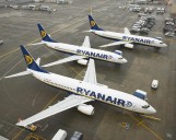 La aerolínea Ryanair cancelará todos sus vuelos desde Santiago, Vigo y Tenerife