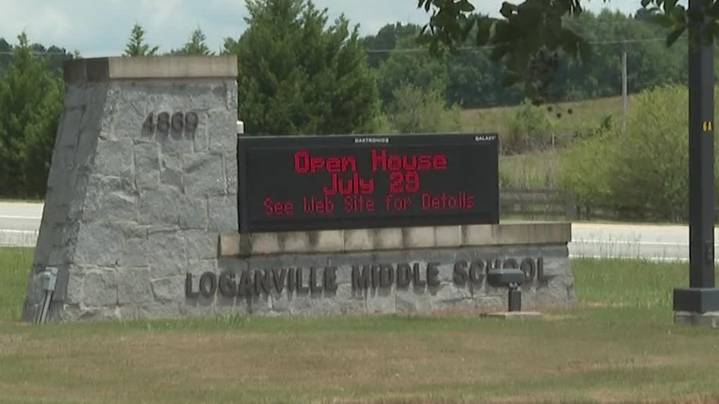 Teen says she was groped by a Walton County substitute and the school failed to take proper action
