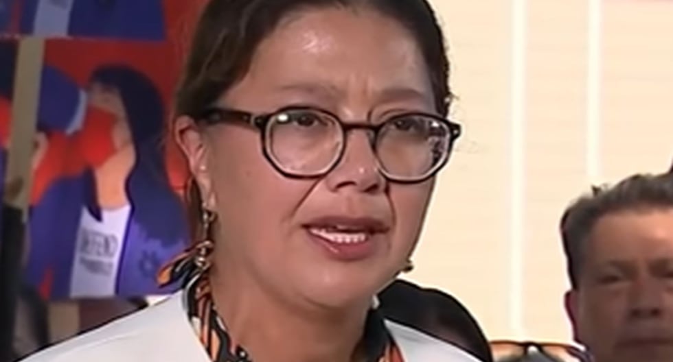 Senadora de Illinois fue captada confrontando a agentes migratorios en West Chicago: “¡Esta es mi ciudad!”