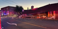 Driver dies after crashing into bar in Boring; Hwy 212 closed