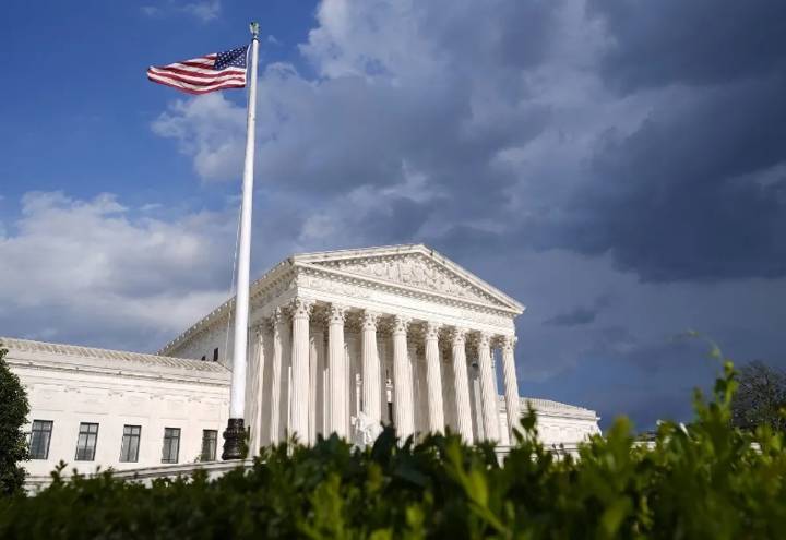 Corte Suprema de EU examinará en noviembre legalidad de aranceles de Trump