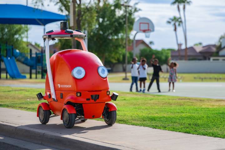 DoorDash unveils Dot, its autonomous robot built to deliver your food