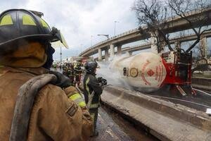 Sube a 17 el número de muertos por explosión de pipa en La Concordia