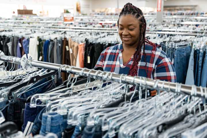 Vapor Thrift Store expands with two new locations