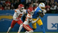 Keenan Allen's 11-yard touchdown catch ups Chargers' lead to 20