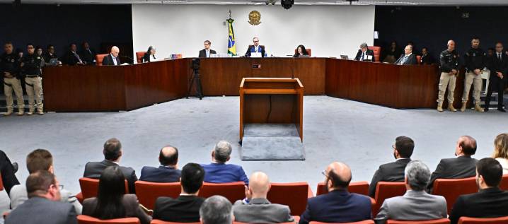 Declaran a Jair Bolsonaro culpable de atentar contra el régimen democrático de Brasil