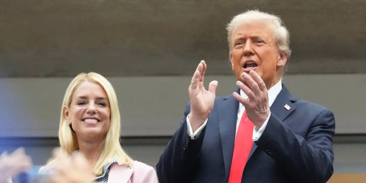 Visita de Trump al US Open genera abucheos y largas colas de seguridad