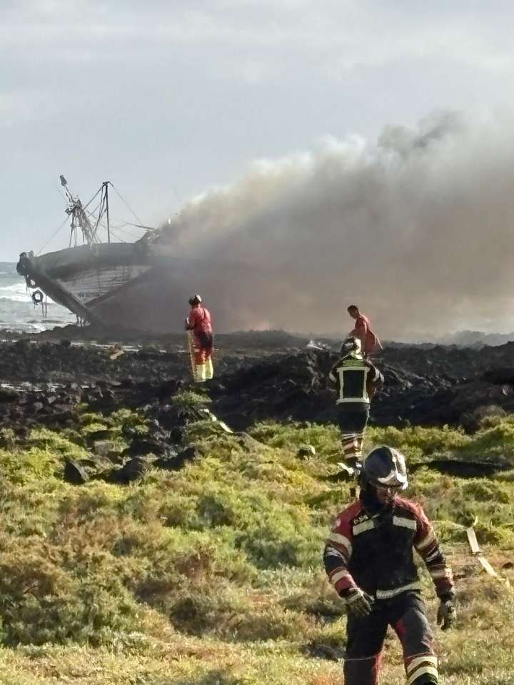 Investigaciones desvelan que el pesquero marroquí encallado en Lanzarote era una patera con cinco migrantes a bordo