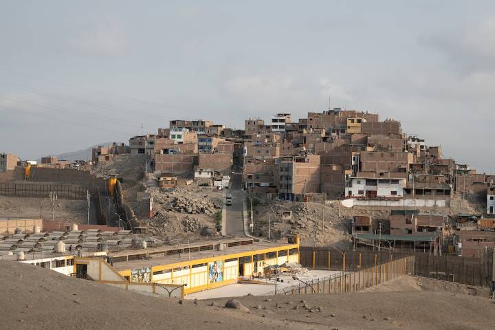 El tren de Aragua se abre paso en las cárceles peruanas: prohibido afeitarse las piernas o agarrar la escoba