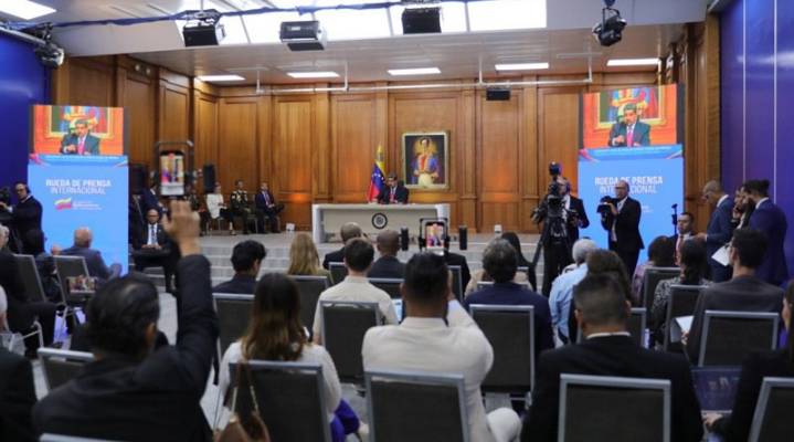 Jefe de Estado transmite la verdad de Venezuela en rueda de prensa internacional