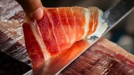 Cómo preparar Jamón crudo casero: la receta del manjar argentino, facilísima y con 5 ingredientes
