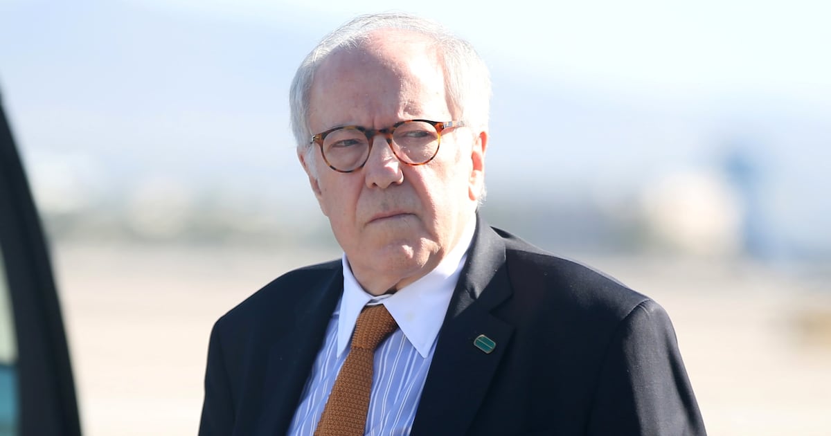 Superlawyer for Politicians and Journalists Bob Barnett, 79, Dies
