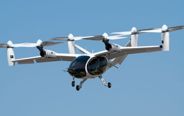 Ofrecerá Joby viajes en helicóptero a través de Uber en 2026