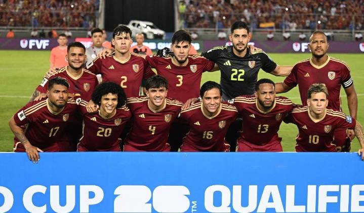 Gol de Venezuela para el 2-1 contra Colombia en la Eliminatoria