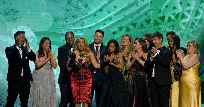 Who is presenting the National Television Awards 2025?