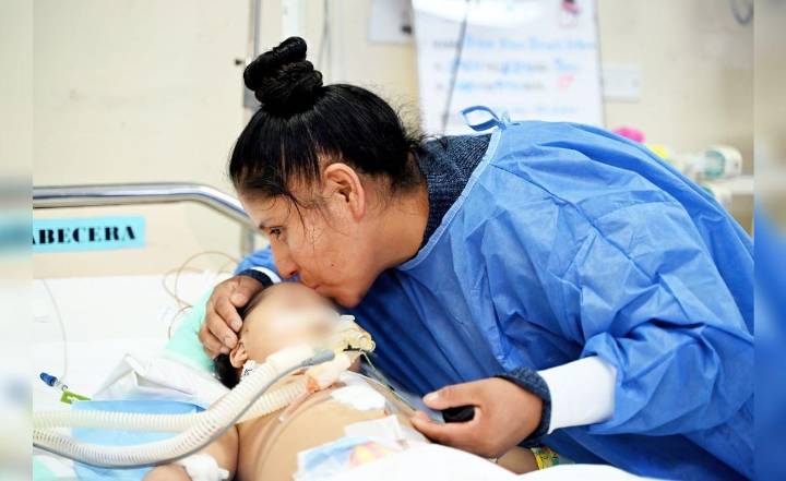 Niños con enfermedades del corazón y una operación riesgosa para salvarles la vida