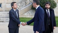 Pedro Sánchez rehúye la foto con Mazón en su visita a Alicante