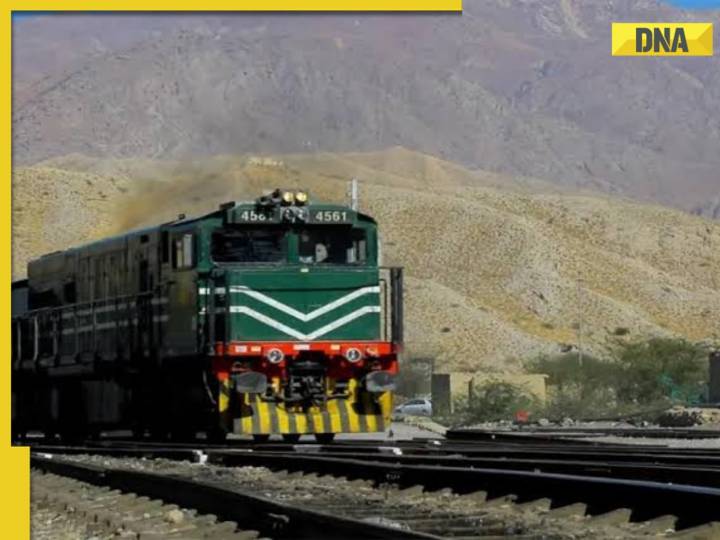 Pakistan: At least 4 injured as Jaffar express derails after blast in…